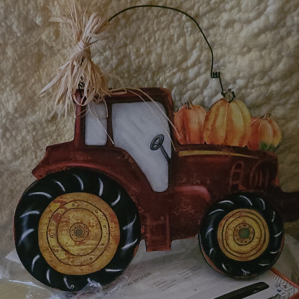 Rustic Tractor with Pumpkins Hanging Decoration - Picture 1 of 1